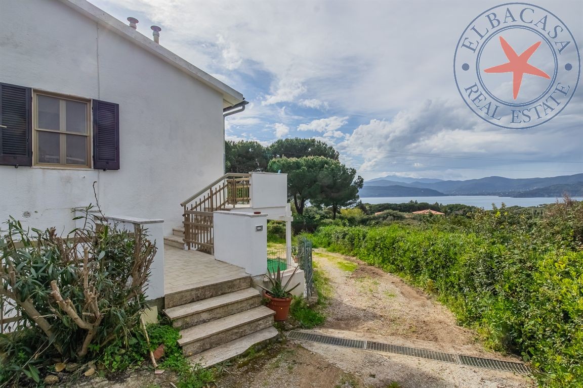 CAPOLIVERI - ELBA - TRILOCALE VISTA MARE